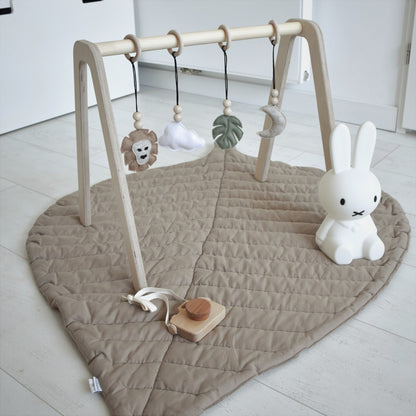 Blank houten babygym, met jungle hangers, speelboog massief hout - toddie.nl