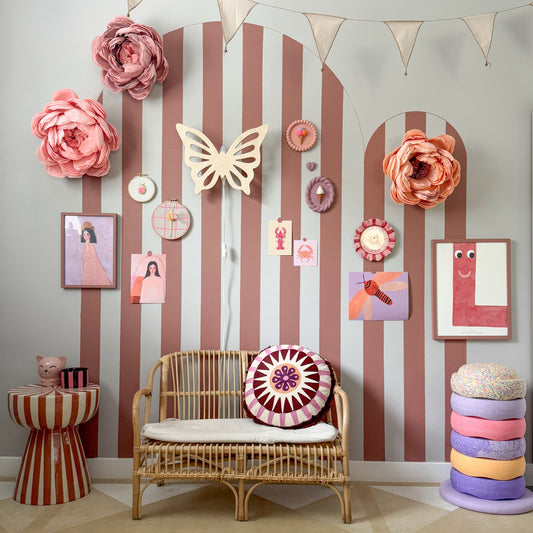 Vegglampe i tre til barnerommet | Sommerfugl - ubehandlet