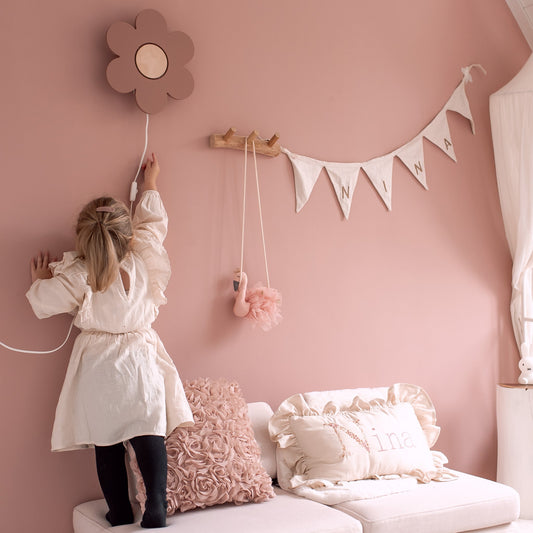 Houten wandlamp kinderkamer | Bloem - terra roze - toddie.nl ®