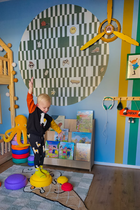 Moodie montessori boekenkast kinderkamer | 3 treden - blank - toddie.nl ®