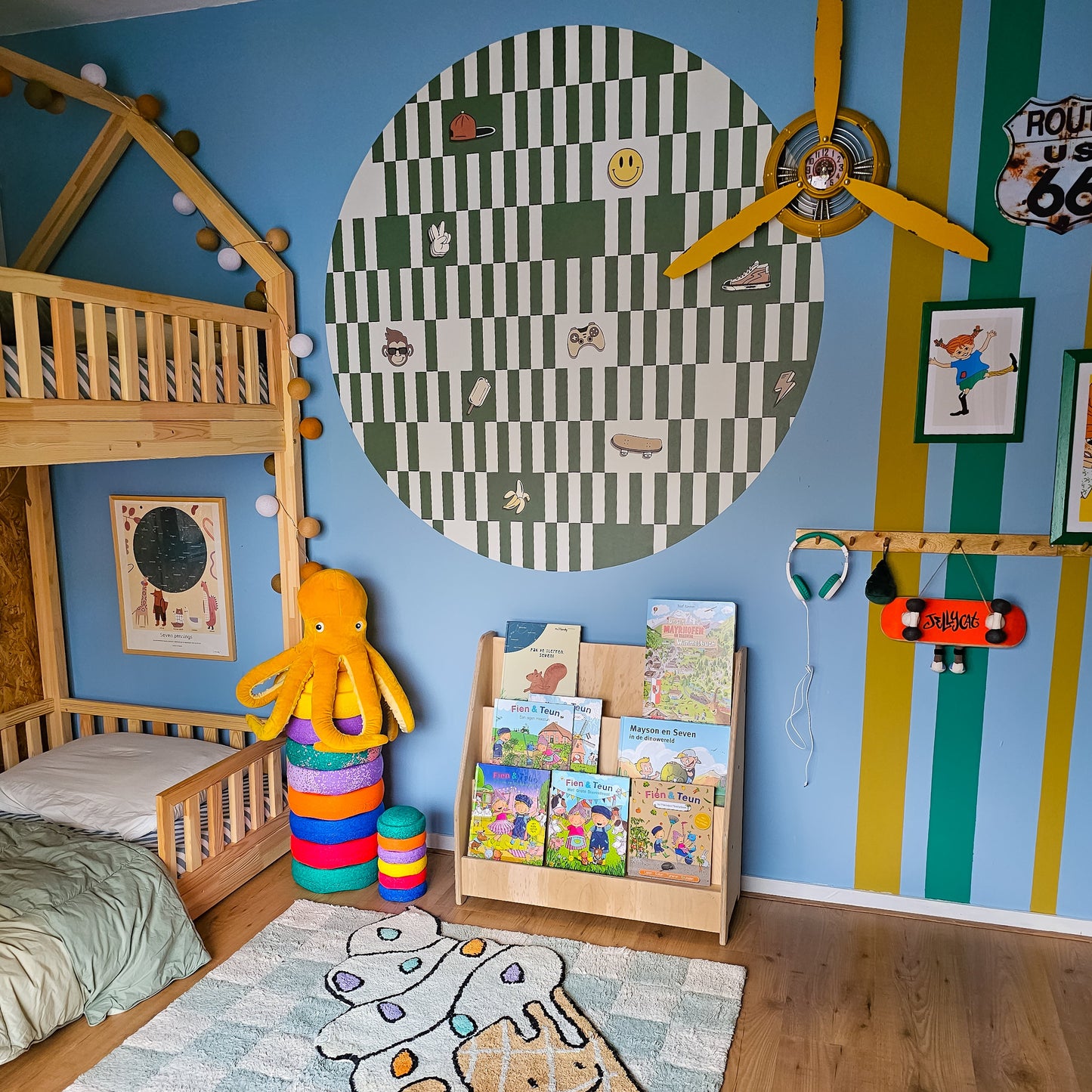 Moodie montessori boekenkast kinderkamer | 3 treden - blank - toddie.nl ®