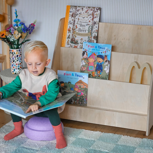 Moodie montessori boekenkast kinderkamer | 3 treden - blank - toddie.nl ®